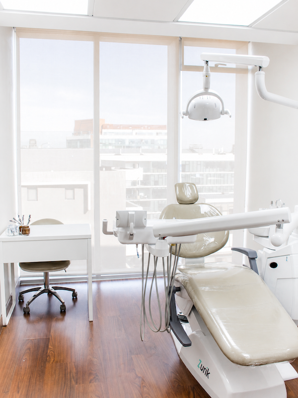 Box de atención dental Clínica Cielō